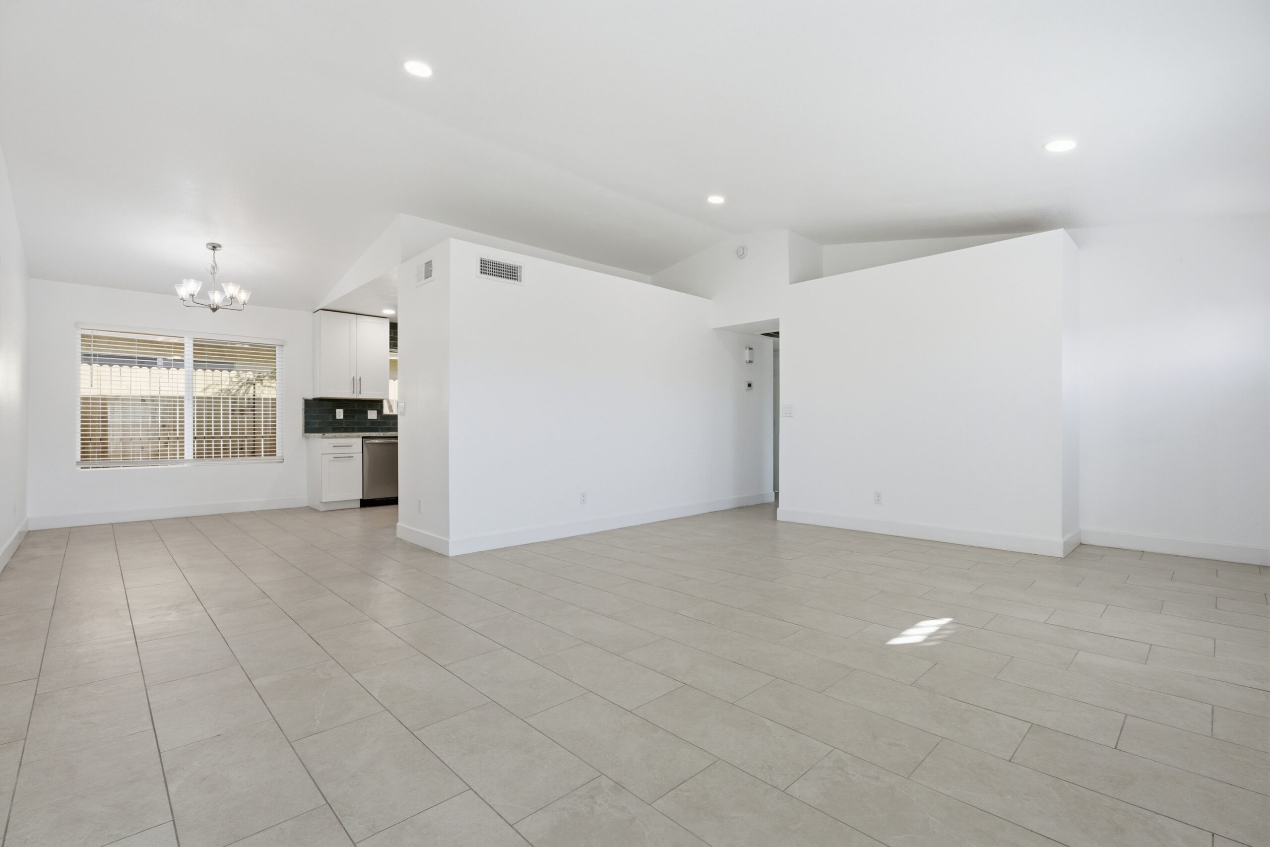 Before image alt