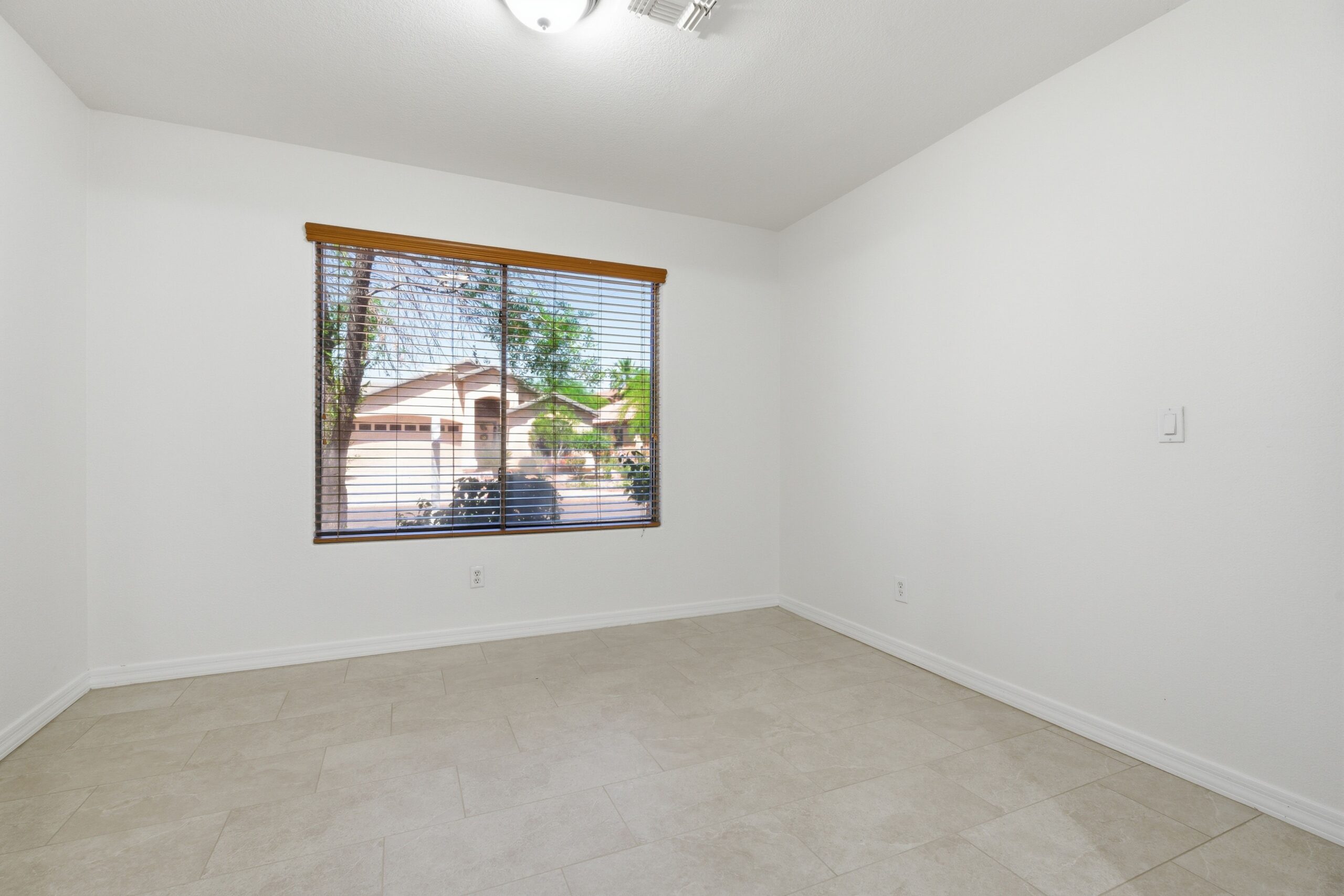 Before image alt